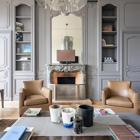 Luxury 4 Bedroom Eiffel Tower View Apartmán