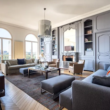 Luxury 4 Bedroom Eiffel Tower View * Paříž