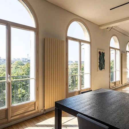 Luxury 4 Bedroom Eiffel Tower View * Paříž