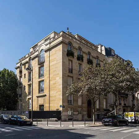 Luxury 4 Bedroom Eiffel Tower View Διαμέρισμα