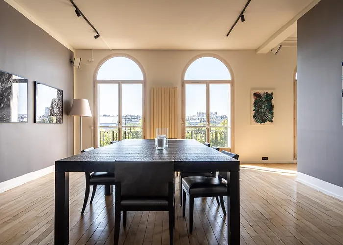 Luxury 4 Bedroom Eiffel Tower View Apartment Paris